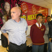 A Maternal Uncle against Modern Parenting