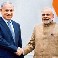 ISRAEL पहुँच के फूल खिला है