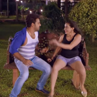 Pawan Singh और Akshara Singh का बेहद रोमांटिक वीडियो हुआ वायरल !!