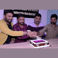 Ritesh Pandey Ke Hello Koun Ki Success Party Ek Saath Najar Aayi Puri Team