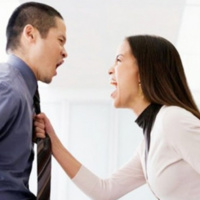 Làm gì với cô vợ hiếu thắng?