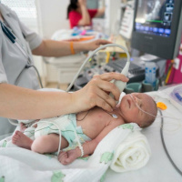 Để bệnh tim bẩm sinh không gây nguy hiểm đến sức khỏe của trẻ