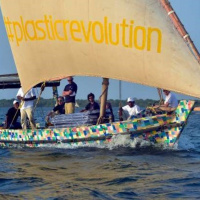 Thuyền buồm mang thông điệp về khủng hoảng rác thải nhựa (29/1/2019)