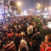 Người dân đua nhau làm lễ dâng sao giải hạn là để thành tâm hay an tâm