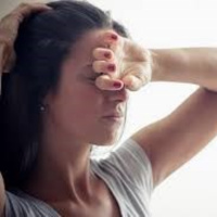 Mãn kinh sớm và những hệ lụy với đời sống vợ chồng