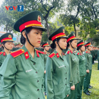 Tin trong nước - Cặp song sinh cùng đạt 30 điểm trong Lễ khai giảng tại Học viện Quân y