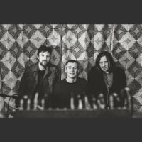 Ko nozīmē “pieaugušais”? Iznāk Alda Kolosova albums Neesam sīkumaini