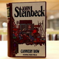 Klassikeren: Cannery Row av John Steinbeck
