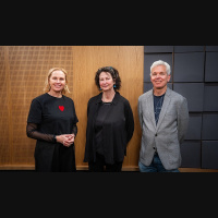 Atgriezties dzimtenē: trimdas latviešu stāsti par pārcelšanos uz Latviju 90. gados