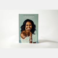 Mišelas Obamas memuāri Izaugt
