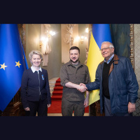 Kijiva pasaules diplomātijas epicentrā. Francijas vēlēšanu déjà vu