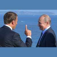 Šolcs tiekas ar Baidenu. Makrons - ar Putinu un Zelenski