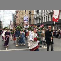 Sirsnīgā Briseles latviešu teātra dalībnieki pirmo reizi piedalās Dziesmu svētkos
