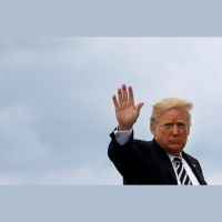 Rīts, kad Donalds Tramps pamet Balto namu