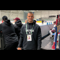 Hokeja čempionāta laikā sarunājamies ar Latvijas komandas fizioterapeitu Kristapu Zelču