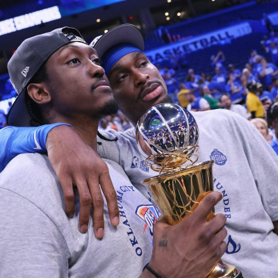 Keleten-nyugaton Podcast