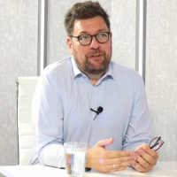 Kerpel-Fronius Gábor: Nem lehet a végletekig kilapátolni a pénzt Budapestről