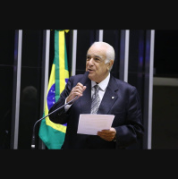 Deputado é expulso do PL após elogiar Moraes e criticar Trump