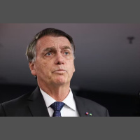Imprensa internacional repercute medidas contra o ex-presidente Jair Bolsonaro