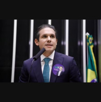 Presidente da Câmara, Hugo Motta critica sanções dos EUA a Alexandre de Moraes