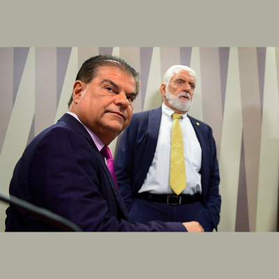 Política