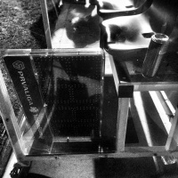 Ofsajd 2: Trije tu, štirje tam