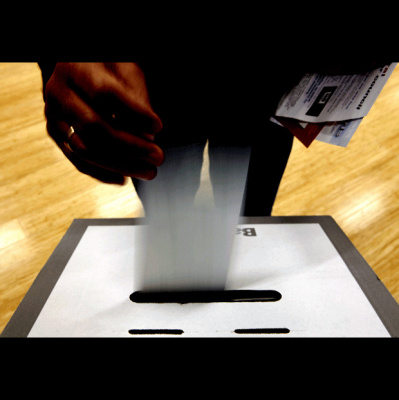 Clinton Maynard On 2ue