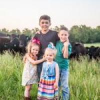 Sustainability Is A Happy Family – JoBeth Evans and Maggie Davidson