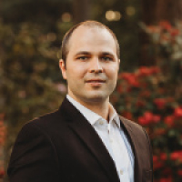 Mother Earth’s Pulse – Tony Roelofs