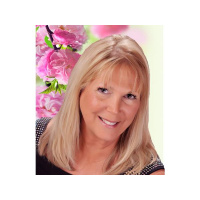 Jewels talks With Bestselling Author Debra Diamond