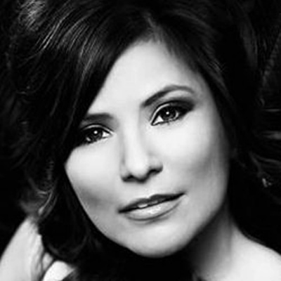 Women Worldwide With Deirdre Breakenridge