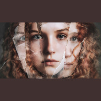 33.20 - MU Podcast - The Fractured Self