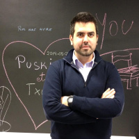 Con un ser humano, arquitecto de software y DJ @asiermarques #Moneticeme