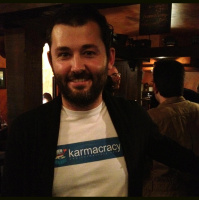 Charlando del karma de los enlaces con @aledoo de Karmacracy