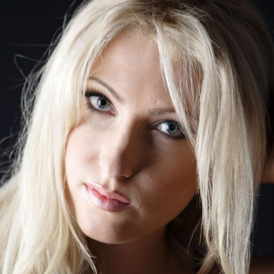 Kink Korner With Constance