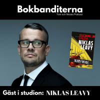Intervju med deckardebutanten och utgivningschefen Niklas Leavy