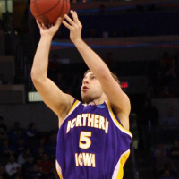 Ex-UNI sharpshooter Ali Farokhmanesh on clutch shot vs. Kansas in 2010 NCAA Tournament