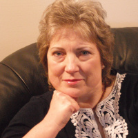 Interview with Paulette MacQuarrie (Radio show host amp author)