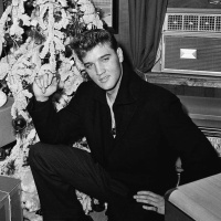 Songcrafts 12 Days of Christmas - Day 1 - Santa Claus is Back in Town