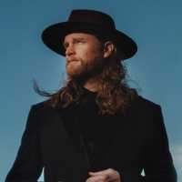 Ep. 258 - WESLEY SCHULTZ of The Lumineers (Ho Hey)