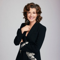 Ep. 246 - AMY GRANT (Tennessee Christmas)