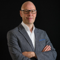 Episode 22: The Barriers, the Mistakes and the Successes of recruitment.