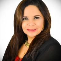 Manifesting with Lesley Adams