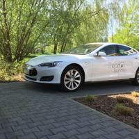 Life With Electric Cars — Tesla Model S, Nissan LEAF, Jaguar I-PACE,  More