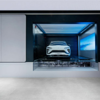 The Dodge Charger Daytona SRT (bleh) + Innovation from Chinese EV Startups