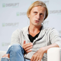 More pressure on Revolut e-sports scene in Europe (very) old tech around us blockchain phones interview with Göran Wågström, founder and CEO of Idka