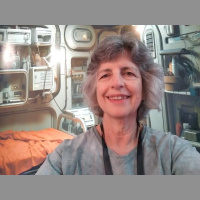 Chatting With Sherri welcomes back award-winning writer Elaine Midcoh!
