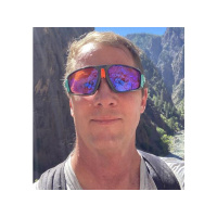 Chatting With Sherri welcomes award winning writer Scott T. Barnes!