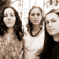The Henry Girls at Folk Alliance International in Kansas City