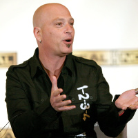 Howie Mandel Talks To MC!